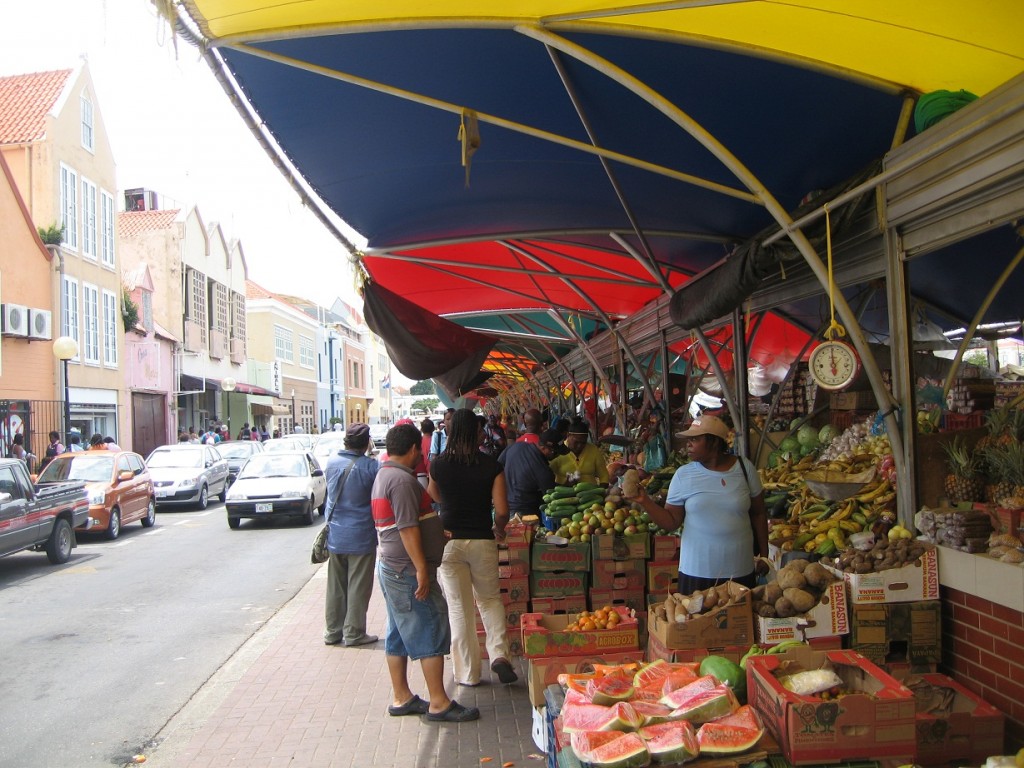 Venezolanischer Obstmarkt kl
